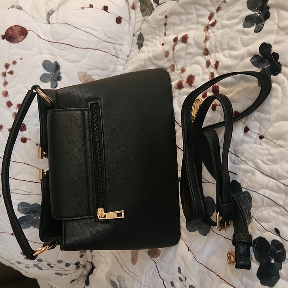 Cute Black Satchel Purse - Picture 2 of 3